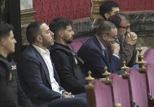 El juicio del Supremo: La caja de Ferraz acapara la atención frente a las mascarillas