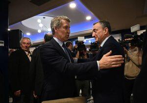 Feijóo se mantiene al margen del PNV y Junts, confiando en que Sánchez enfrentará sus propios problemas