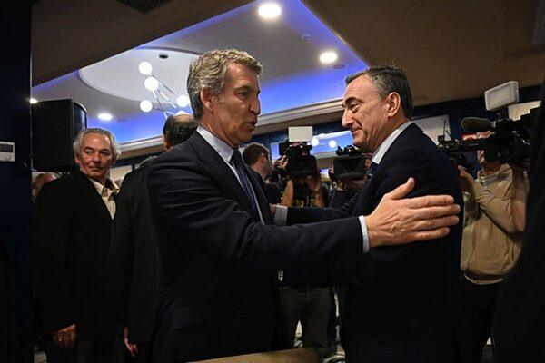 Feijóo se mantiene al margen del PNV y Junts, confiando en que Sánchez enfrentará sus propios problemas