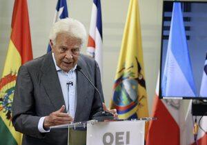 Felipe González defiende la presunción de inocencia de Zapatero ante acusaciones sorprendentes