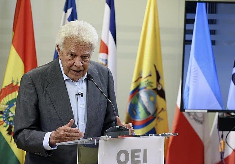 Felipe González defiende la presunción de inocencia de Zapatero ante acusaciones sorprendentes