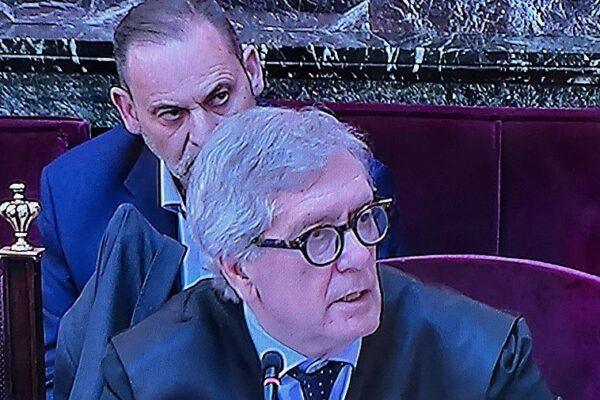 Defensa de Ábalos: «La maldición que lo transformó en un ser miserable»