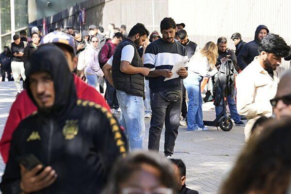 El Congreso examina desde hoy los peligros de la regularización masiva de inmigrantes en España
