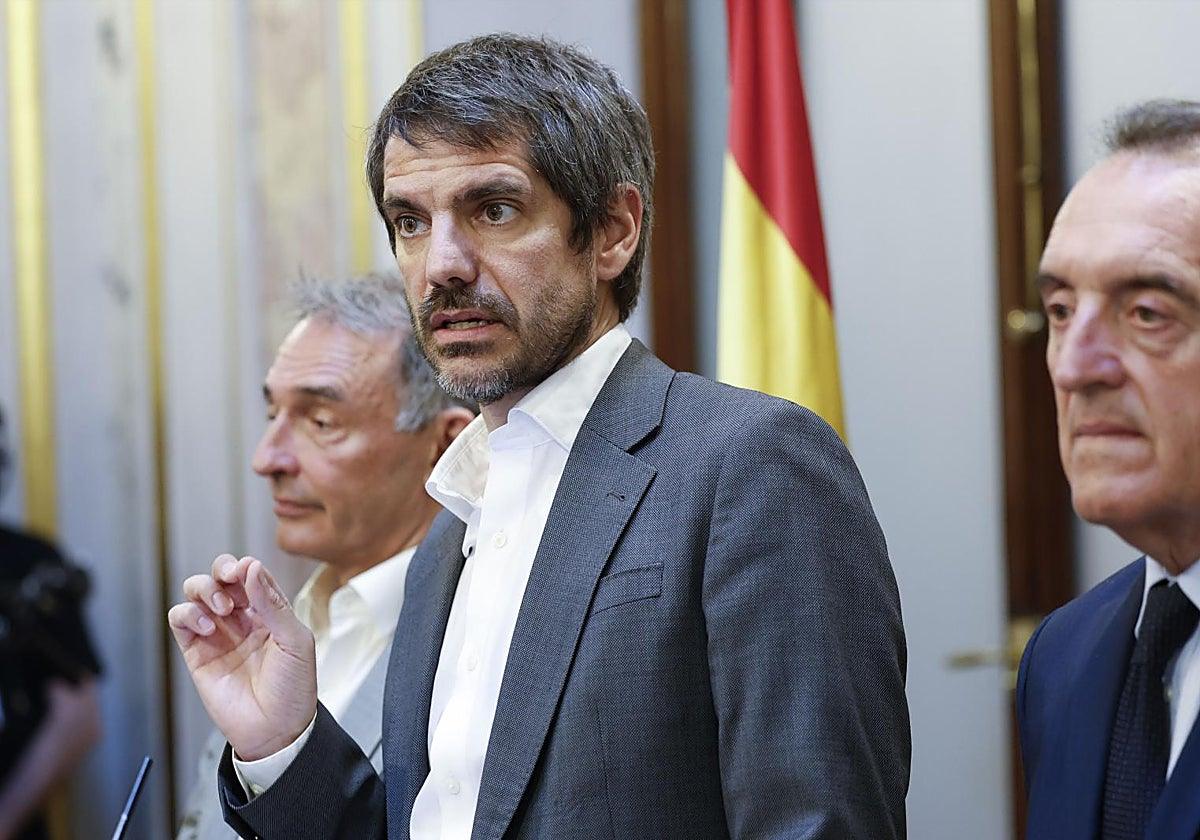 PSOE y Sumar logran avanzar en la despenalización de injurias a la Corona: ¿Qué significa para España?