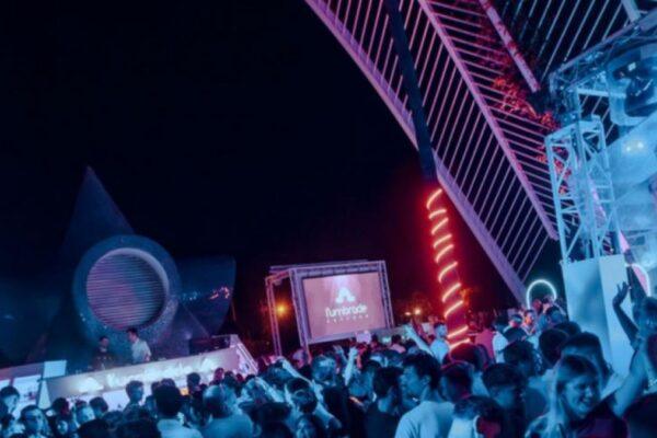 L’Umbracle adapta sus horarios para fomentar la convivencia durante el Festival de les Arts