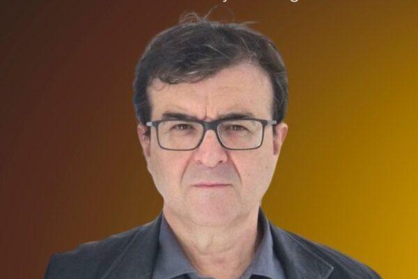 Javier Cercas recibe el premio Cónsul Honorario en el festival Torrent Històrica de literatura y pensamiento crítico