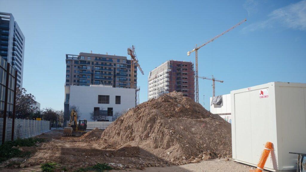 Valencia supera el obstáculo de la vivienda pública: soluciones innovadoras para un acceso asequible