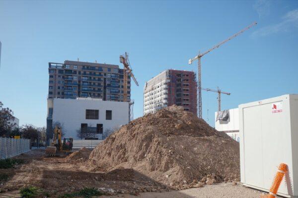Valencia supera el obstáculo de la vivienda pública: soluciones innovadoras para un acceso asequible