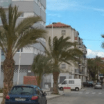 Desalojo de madre e hijo en Elche por la acumulación de excrementos de aves que causó el derrumbe del falso techo