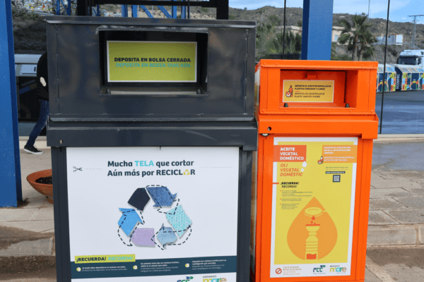 Más de 38.000 kilos de textil y 6.500 litros de aceite reciclados en 5 meses: Éxito de la iniciativa del Consorci Mare para fomentar la separación en origen