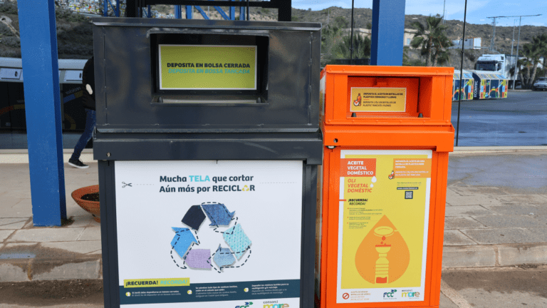 Más de 38.000 kilos de textil y 6.500 litros de aceite reciclados en 5 meses: Éxito de la iniciativa del Consorci Mare para fomentar la separación en origen