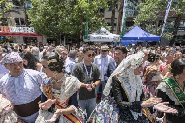 Éxito rotundo en las Hogueras: un millón de visitantes, 454.000 viajeros en el TRAM y 3.830 toneladas de residuos gestionados