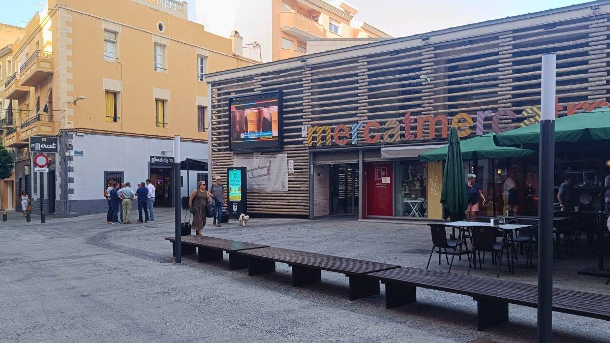 Transformación del entorno del Mercat de la Vila Joiosa: Plataforma única, prioridad peatonal y nuevos sistemas de drenaje pluvial