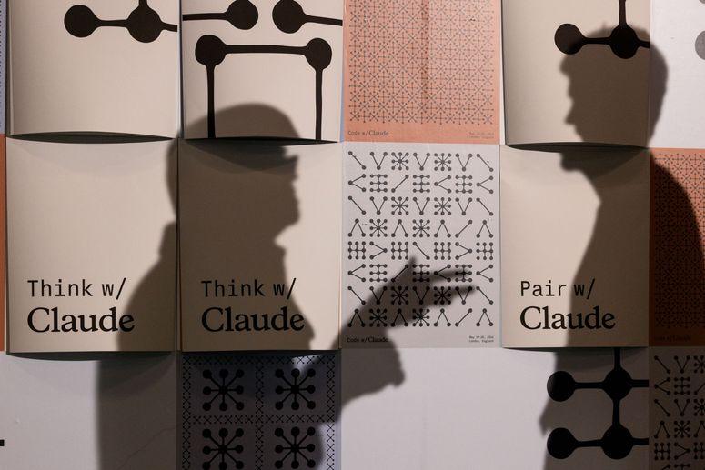 Anthropic pide disculpas tras la revelación de que limitó a Claude Fable 5 para frenar a la competencia