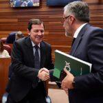 Mañueco logra la investidura con el apoyo de 47 procuradores del PP y Vox frente a los 35 de la oposición