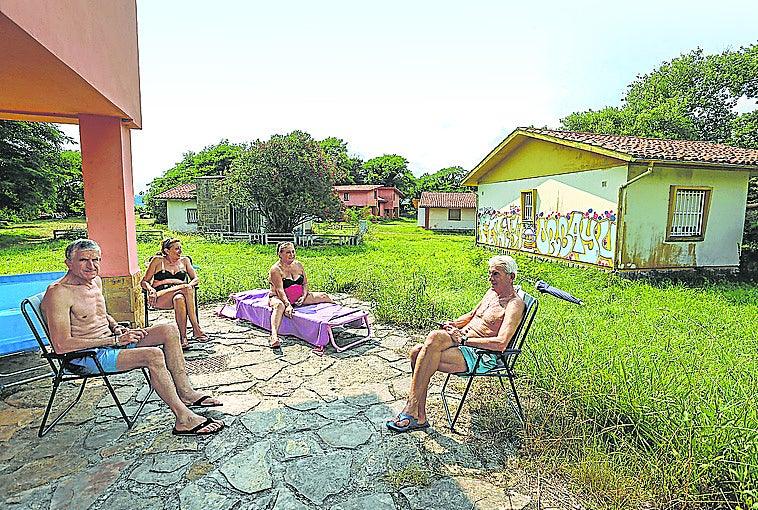 Descubre la misteriosa 'ciudad fantasma' de vacaciones en Asturias