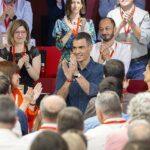 Sánchez presenta un mensaje de «orgullo» en el comité federal del PSOE ante la incertidumbre por escándalos recientes