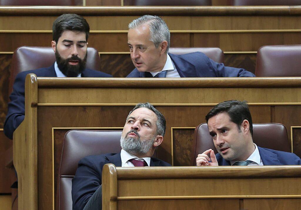 Vox intensifica su ataque a la 'ley de nietos' en colaboración con los gobiernos autonómicos del PP