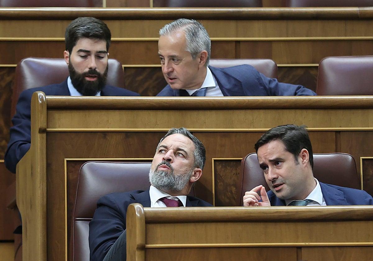 Vox intensifica su ataque a la 'ley de nietos' en colaboración con los gobiernos autonómicos del PP
