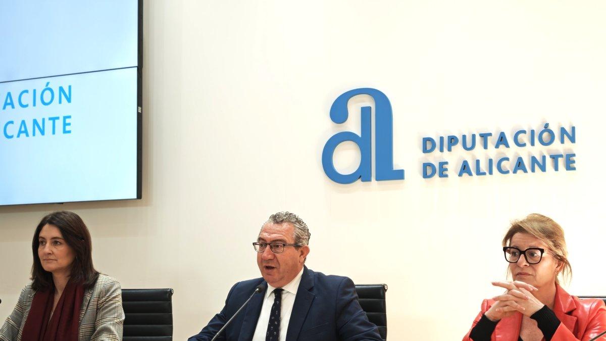 La Diputación garantiza la ejecución de más del 70% del proyecto AIgua y acusa al PSPV de confundir contratos con actuaciones