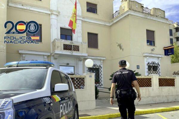 Detenido un hombre de 26 años en Orihuela tras agredir a tiros a una mujer y a palazos a un joven, ambos familiares de su expareja