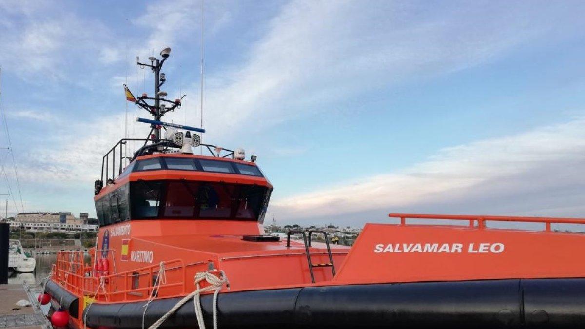 Rescatan a 24 migrantes, incluidos cuatro menores, y arrestan a los capitanes de dos pateras en Torrevieja y Santa Pola