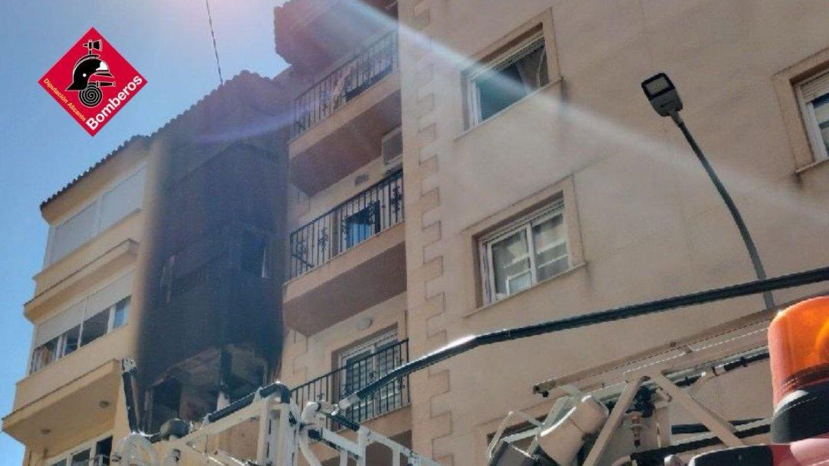 Tragedia en Callosa d’En Sarrià: Anciano con movilidad reducida fallece en incendio en su hogar