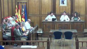 Conflicto en Alcoy: El PP exige una auditoría sobre contrataciones mientras PSOE y Compromís se oponen a su apoyo