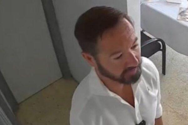 Juanma Badenas, concejal de Vox en Valencia, denunciado por asaltar las oficinas del Sindicat d'Estudiants