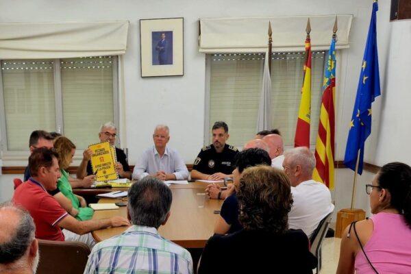 El Rebolledo contará con un WhatsApp directo para alertar a la Policía Local de Alicante sobre actividades sospechosas