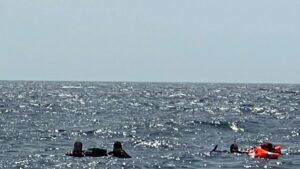Rescate de 11 personas tras el hundimiento de un catamarán en el sureste de Tabarca
