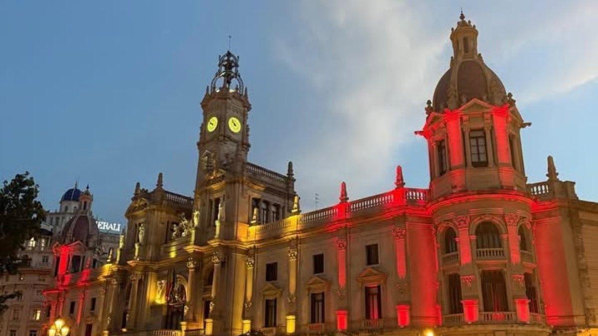 Valencia se prepara para la gran final del Mundial: pantallas gigantes, iluminación espectacular y refuerzo de Policía y limpieza