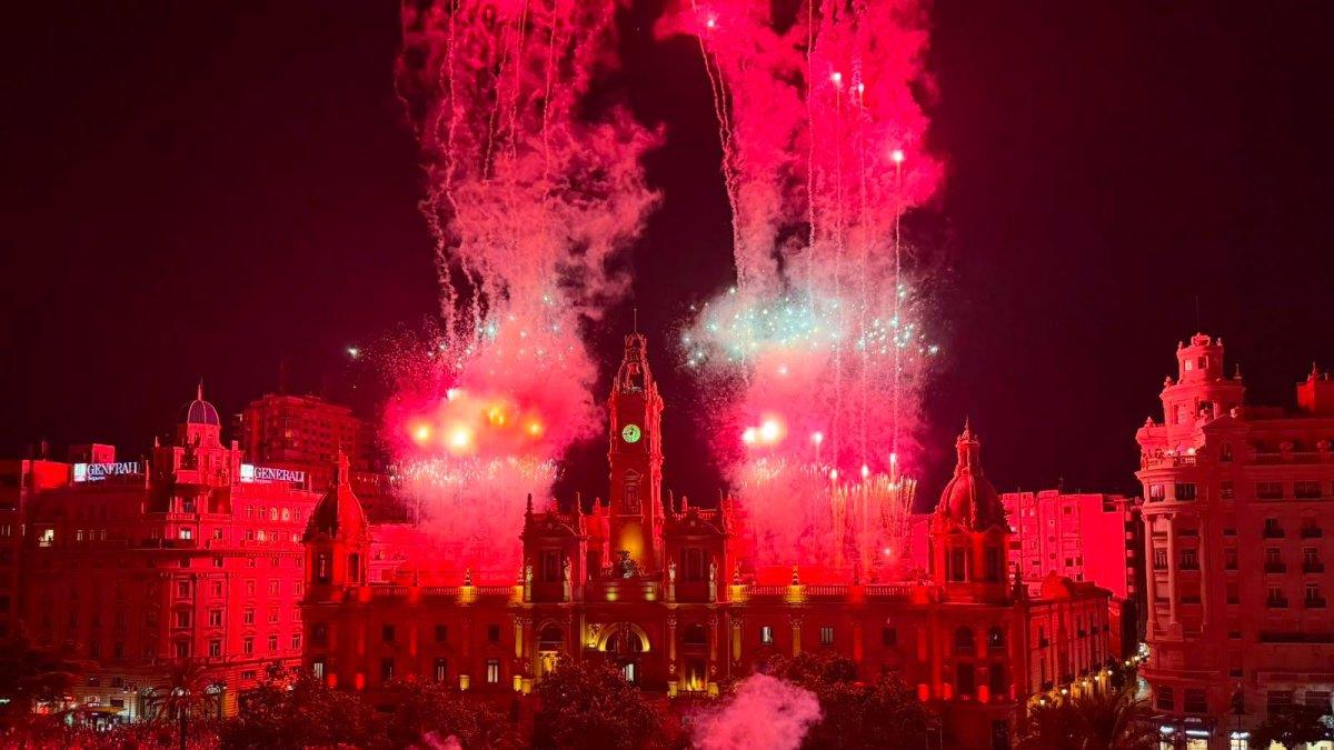 La emocionante taquicardia de Valencia celebra la victoria de España en un día histórico