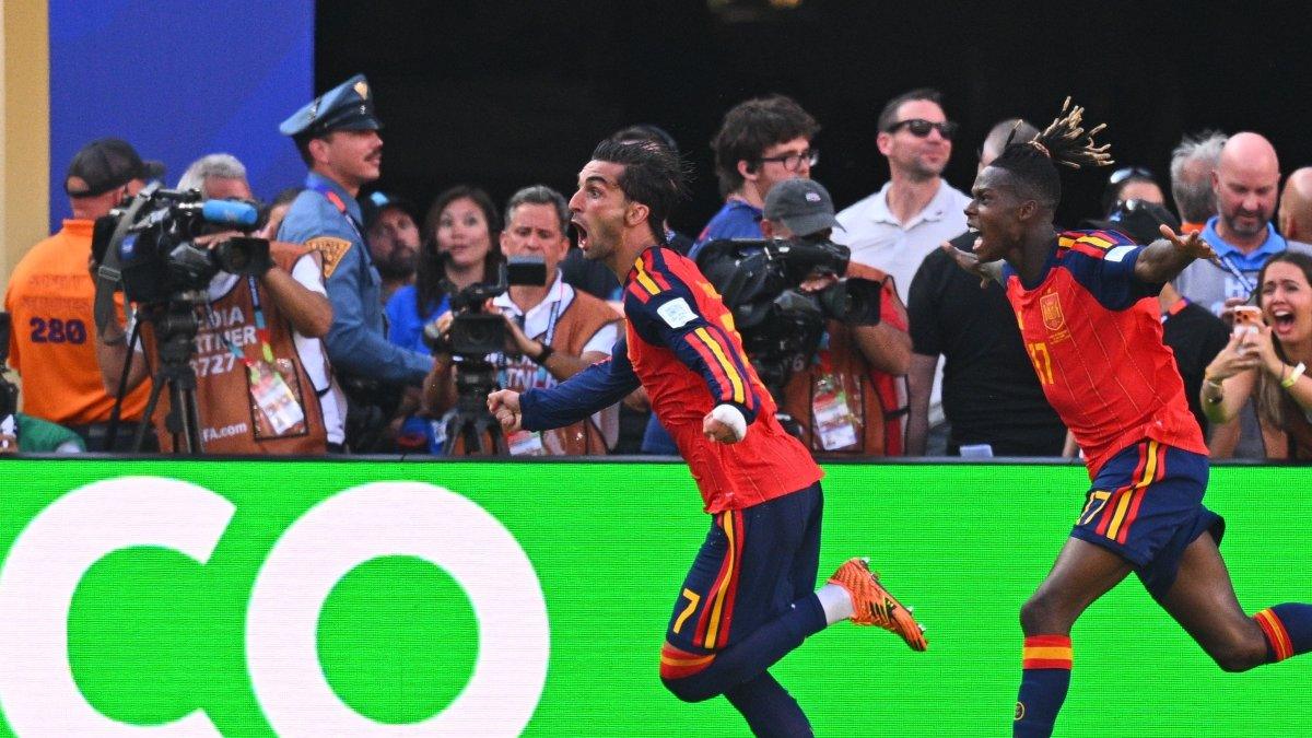 Ferran Torres transforma Foios en el nuevo referente del fútbol español