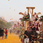 Más de 1,2 millones de claveles brillarán en la Batalla de Flores con 30 impresionantes carrozas