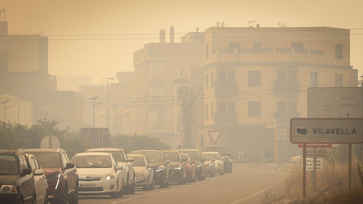 Consejos de Sanidad para los afectados por el incendio de la Vall d'Uixó: Protégete y cuida tu salud