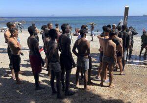 Alicante bajo presión: la crisis de pateras y la llegada de menores desde Ceuta