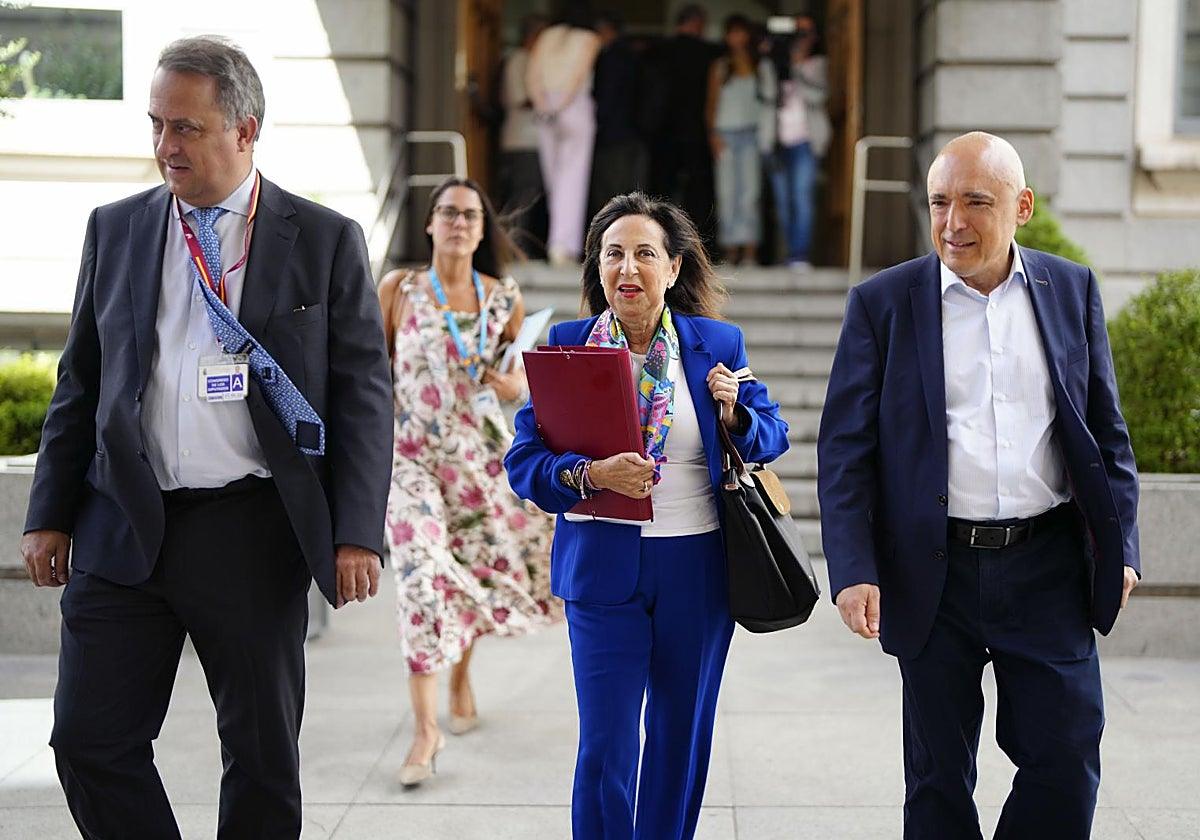 Las discrepancias entre Robles y Marlaska sobre el CNI generan tensiones en el Gobierno tras la crisis de Ceuta