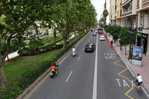 Valencia completa la renovación de la Gran Vía antes de lo previsto, tras 30 años sin reasfaltado