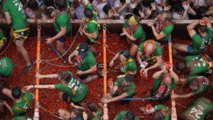 Disfruta en directo de la Tomatina de Buñol el miércoles 26 de agosto en À Punt