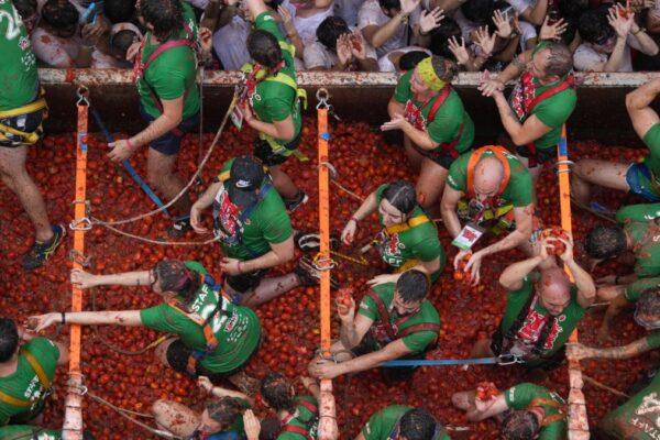 Disfruta en directo de la Tomatina de Buñol el miércoles 26 de agosto en À Punt