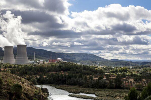 La Cámara de Valencia pide al Gobierno español la extensión de la vida útil de la central nuclear de Cofrentes