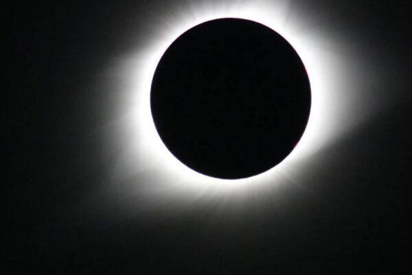 Eclipse total del 12 de agosto: ¿por qué es crucial verlo al 100 % en la Comunidad Valenciana?