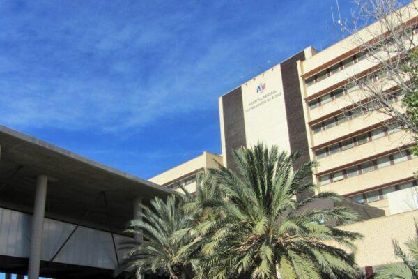 El Hospital de Elche salva la vista de un bebé prematuro con un tratamiento innovador