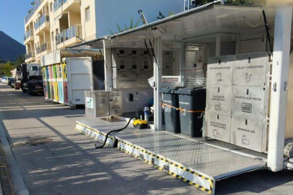 Incrementa el uso de ecoparques móviles para reciclar en Beniarbeig y Parcent