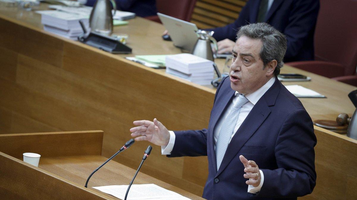 Vox culpa al "fanatismo climático" del incendio en la Vall d'Uixó