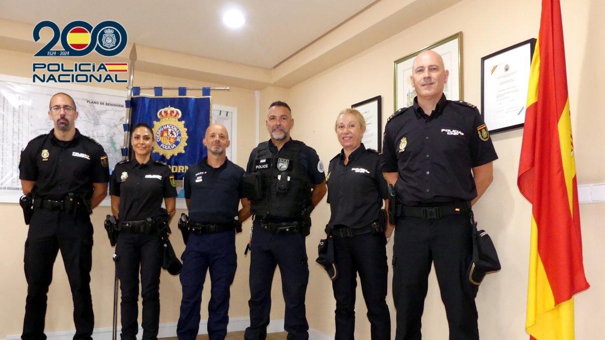 Policías franceses refuerzan la seguridad turística en Benidorm este verano