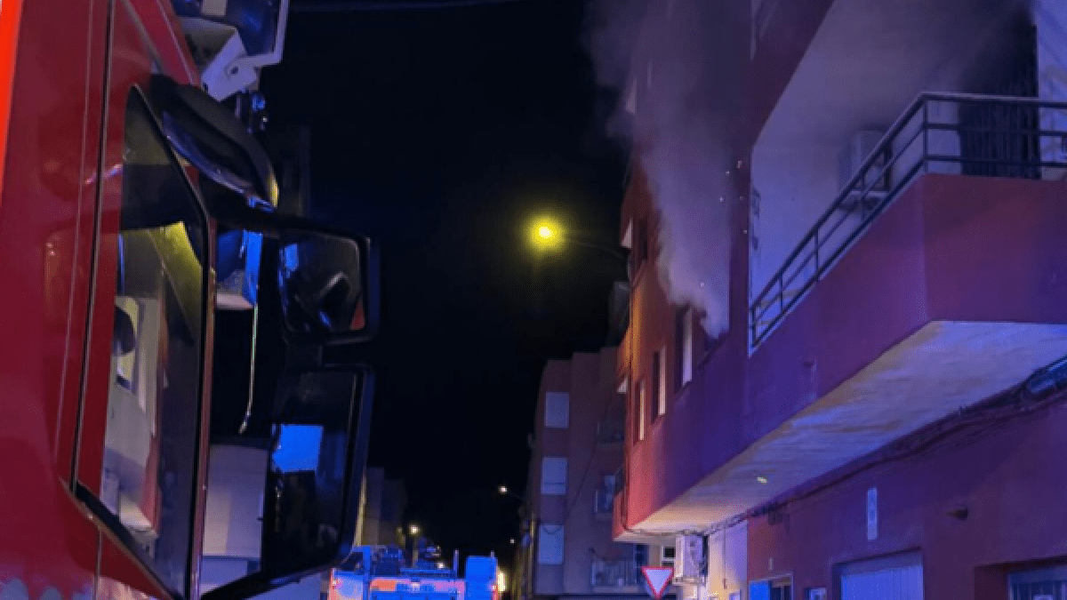 Tragedia en Alberic: Un hombre de 56 años fallece en un incendio de vivienda y cinco personas más resultan afectadas