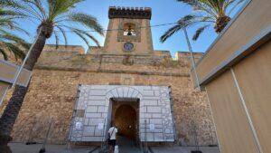Santa Pola revitaliza la torre del reloj del Castillo Fortaleza con una inversión cercana a 100.000 euros