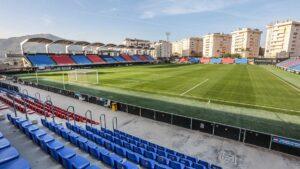 El Eldense recupera su trofeo de campeón de Tercera División tras ser robado